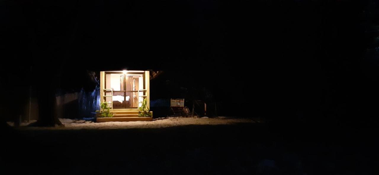 达累斯萨拉姆 Mikadi Beach Camp & Backpackers旅舍 外观 照片