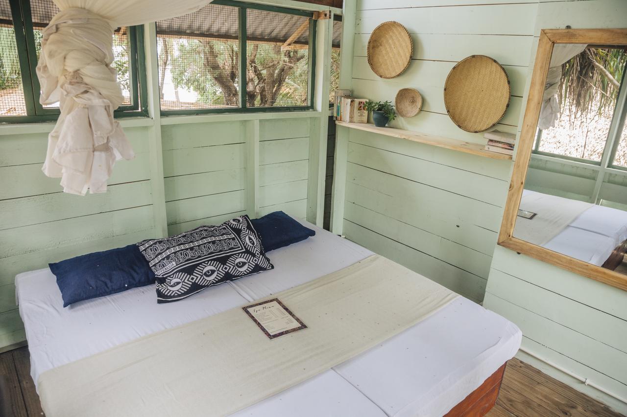 达累斯萨拉姆 Mikadi Beach Camp & Backpackers旅舍 外观 照片