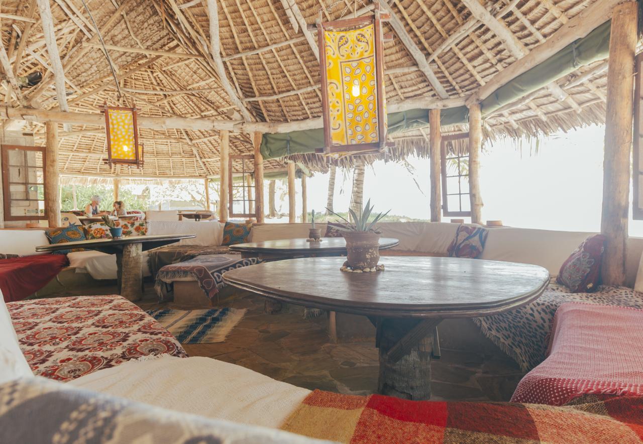 达累斯萨拉姆 Mikadi Beach Camp & Backpackers旅舍 外观 照片