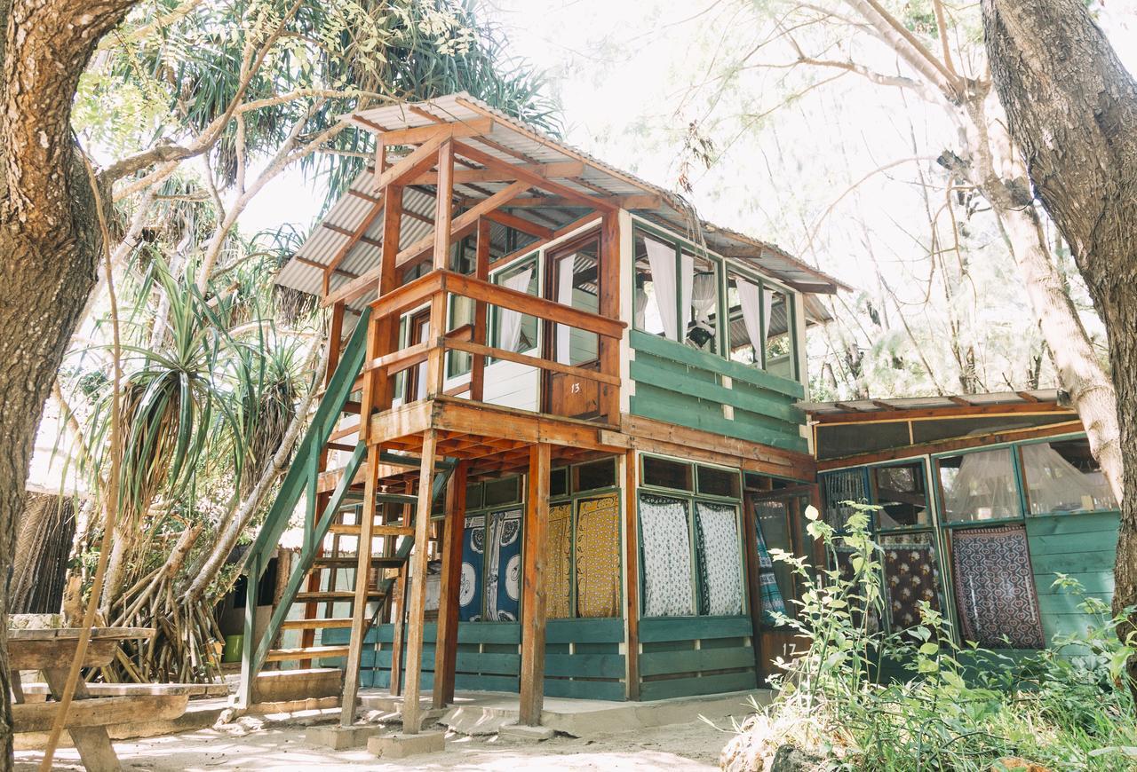 达累斯萨拉姆 Mikadi Beach Camp & Backpackers旅舍 外观 照片