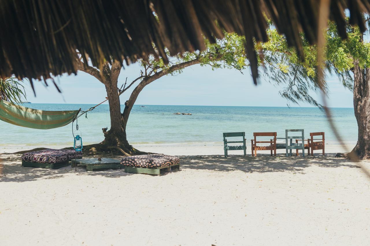 达累斯萨拉姆 Mikadi Beach Camp & Backpackers旅舍 外观 照片